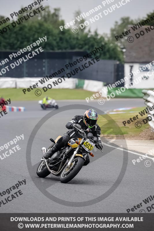 Vintage motorcycle club;eventdigitalimages;mallory park;mallory park trackday photographs;no limits trackdays;peter wileman photography;trackday digital images;trackday photos;vmcc festival 1000 bikes photographs